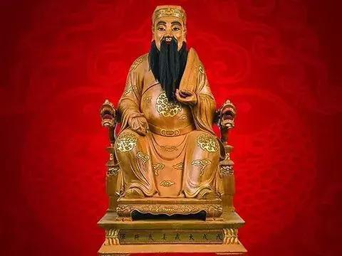 有一种说法,民间称太岁为太岁神,是诸神之中最有权力的年神,掌管人间