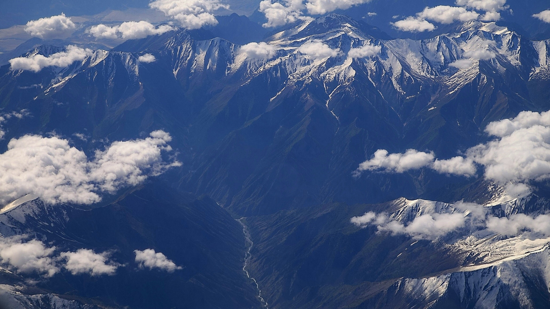 云雾缭绕的昆仑山风景壁纸[图9]