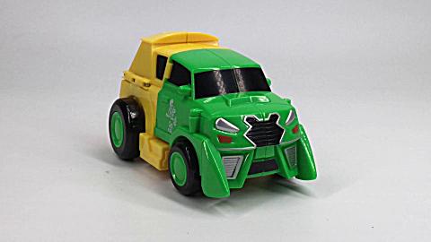 熊出没熊熊变形车熊二变形玩具