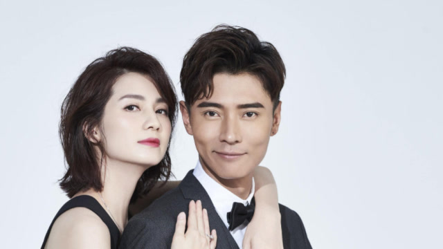 张丹峰带女儿彤彤探班洪欣活动现场,但合体现身后却没有交流_1