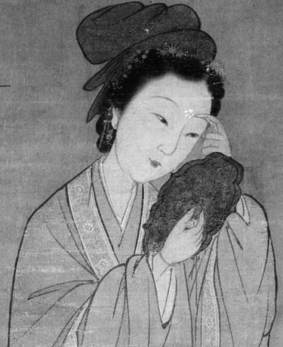 "淡扫蛾眉"是哪首诗里面的?