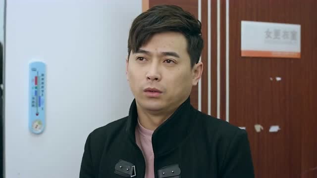  b>霸道总裁蓝百万 /b>:东北人说话自带喜剧效果,别.