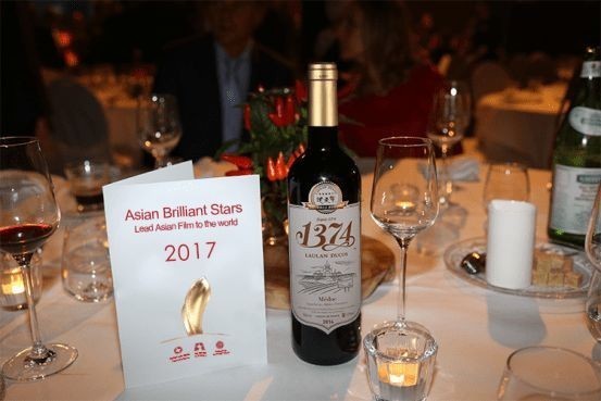 表示葡萄酒等级的AOC、VDQS、VDP、VDT