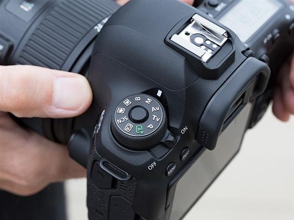 尼康d90怎么调点对焦