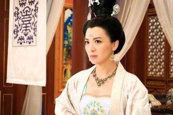 大长公主为长公主说媒,惹了什么事端,一个被闷死一个被饿死?