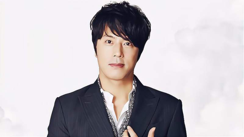  b>韩在硕 /b>,成熟有气质的优质偶像.