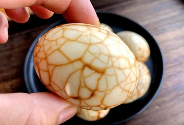 在家怎样自己弄茶叶蛋呢?有哪些快速入味秘诀?