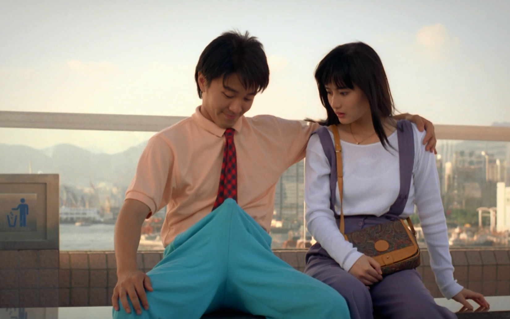 电影【师兄 b>撞鬼 /b>】周星驰 第三支♂枪