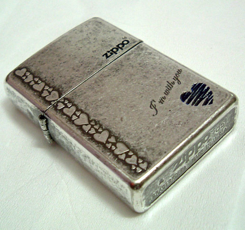 新古惑仔之少年激斗篇里面谢霆锋的打火机是什