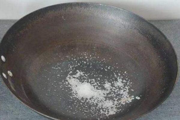 铁锅经常生锈怎么办