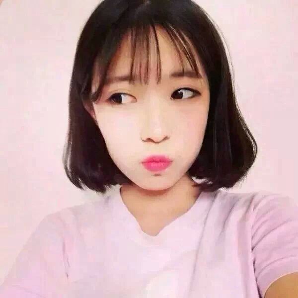 用什么手机或者p图软件能够弄出这种唯美又不