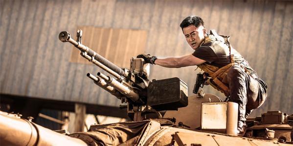 电影《战狼2》里哪些情节感染到了你?