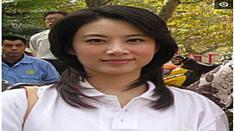 东方卫视《看东方》女主播:尹红