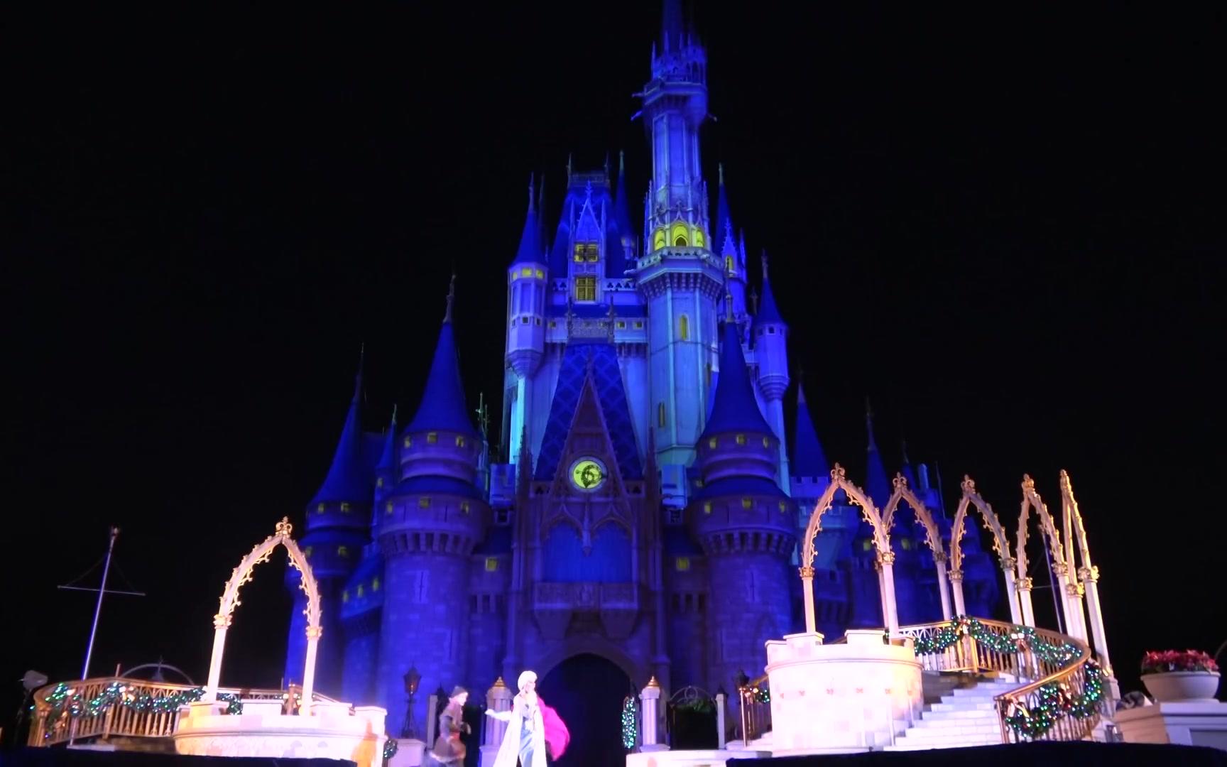 [图]【神奇王国】魔雪奇缘圣诞祝福 A Frozen Holiday Wish - Magic Kingdom