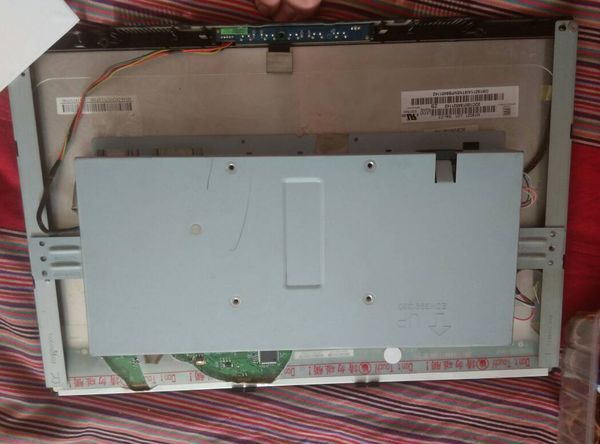 冠捷AOC显示屏通电一闪aoc标志,屏就黑了,然