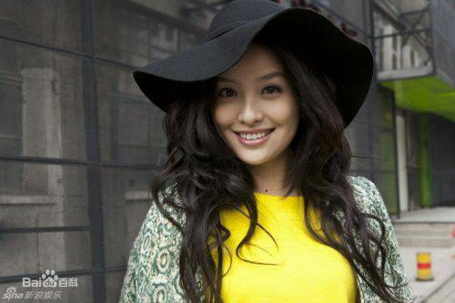 都说这是钟汉良老婆叫齐芳,真的吗?