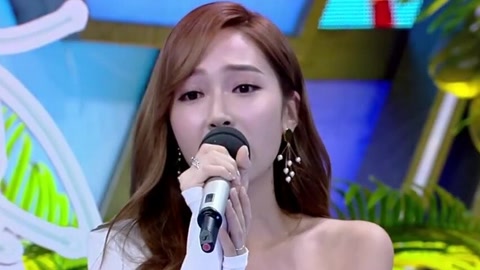 快乐大本营: 郑秀妍惊艳演绎《小幸运》