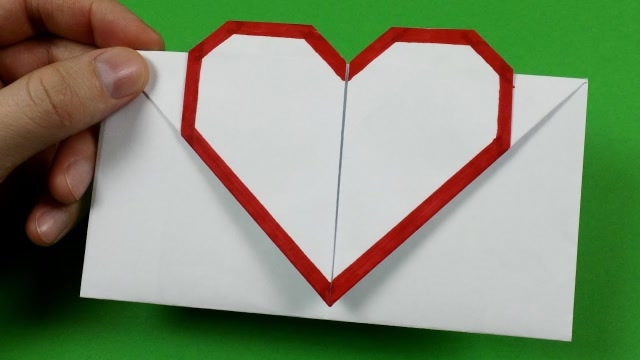 创意折纸手工,用纸张折叠出漂亮的心形信封,折纸方法简单容易学