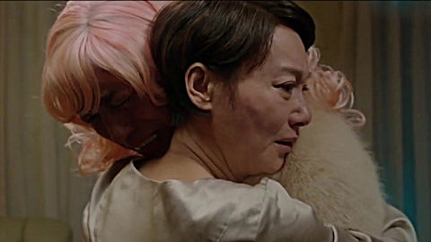 这是华语第一部有关"变性人"的电影《翠丝》;看金像奖最佳女配惠英红