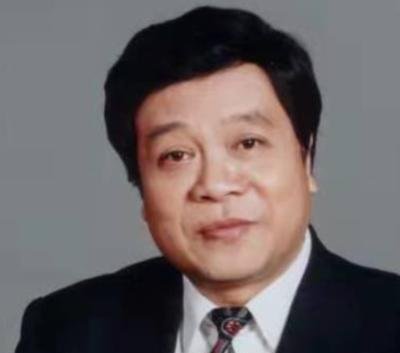 央视春晚赵忠祥参加了么