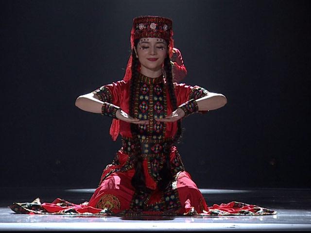 《中国好舞蹈》第十二期 古丽米娜搭档帅哥再演新疆舞 完美舞姿感染