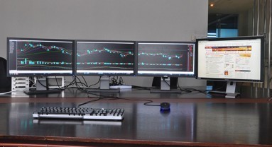 一台电脑在一个显示器上监视和控制多台电脑,