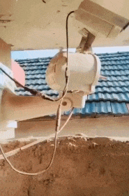 撞了摩托车走了