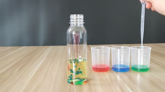 儿童 科学实验彩色珍珠雨-贝乐童年 科学小 实验