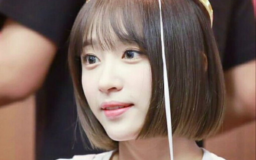 自制中文字幕[exid] [lie] 可爱性感风舞蹈 hani短发也很好看 身材一