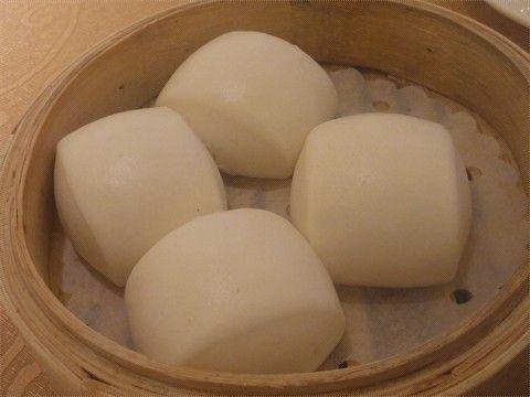 内涵段子里,馒头～～嗷呜～～的那只狗是什么品种