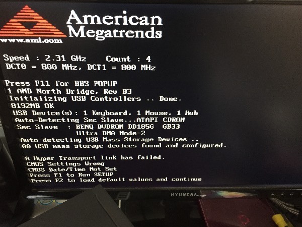 电脑开机出现红三角american按f1f2是什么意思