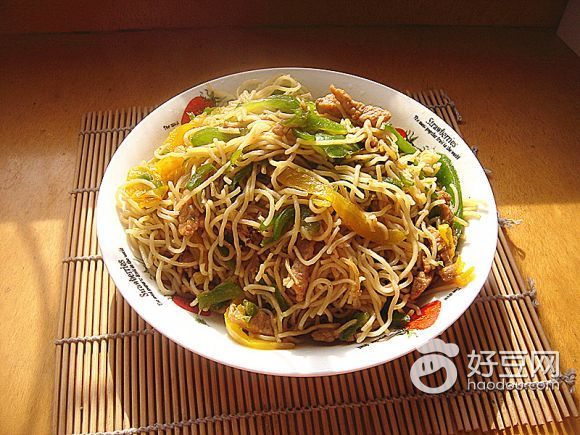 彩椒肉絲炒麵怎麼做好吃