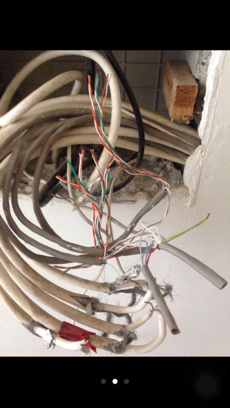 问:你们知道这个网线怎么接吗,我来解释下,我们