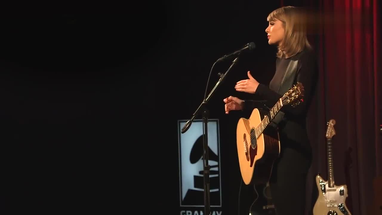 泰勒 斯威夫特不插电现场演唱blank space