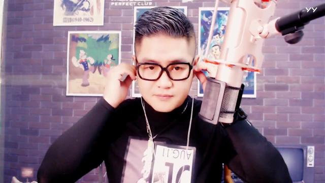 本山传媒刘老根大舞台演员梁红演唱邓丽君歌曲