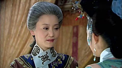 新还珠格格: 太后为晴儿指婚,却看见紫薇画像,愤恨更重了.mp4