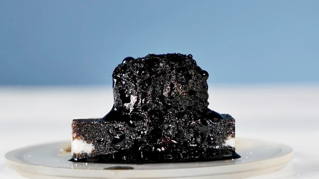 浓硫酸遇到白糖会发生什么,是什么科学原理