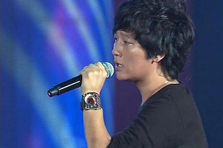 视频:一曲 阿木的《追梦人》听到醉了,!送给让我爱到心疼的人