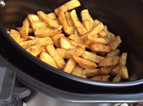 空气炸锅炸速冻薯条怎么做