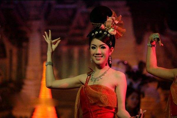 那位娶了泰国"人妖皇后"的中国富豪,如今怎样了?