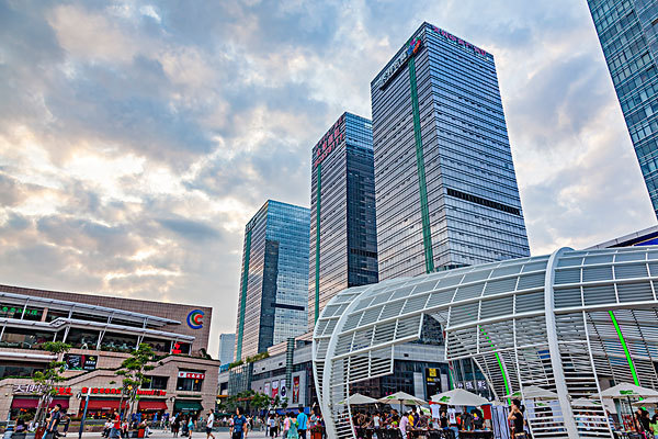 深圳市南山区海德三道海岸城东座b区十三楼1315室(凯宾斯基酒店旁边)