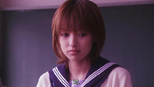 白老妇和黑少女算哪个.请帮忙完整梳理一下咒怨各版的情况.谢了