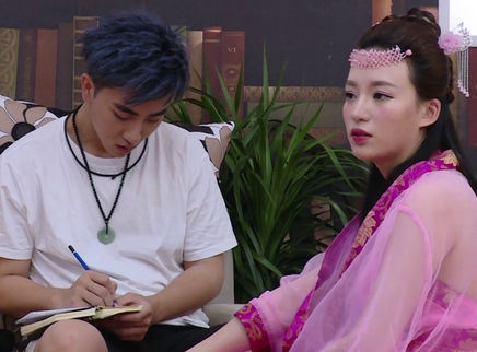 何丽舟奕博摩斯密码秘密传话