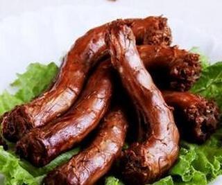请问一下,卤料包是煮好后拿出来扔掉,还是一直放卤水里面泡?