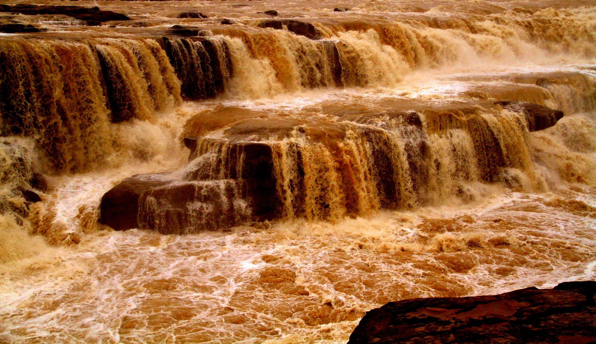 滚滚黄河水,铮铮赤子心-看了吗 看世界-看了吗视频