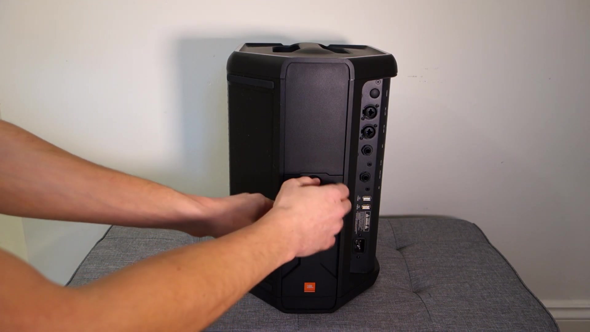 [图]JBL Eon One Compact review The best portable PA system By TotallydubbedHD