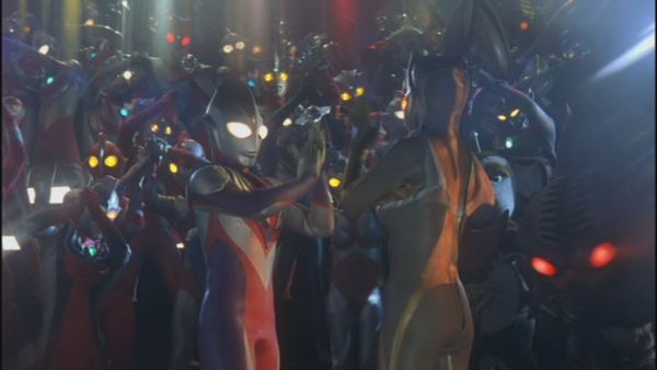 迪迦他们3个是兄弟吗 为什么在石头里 有几部电影