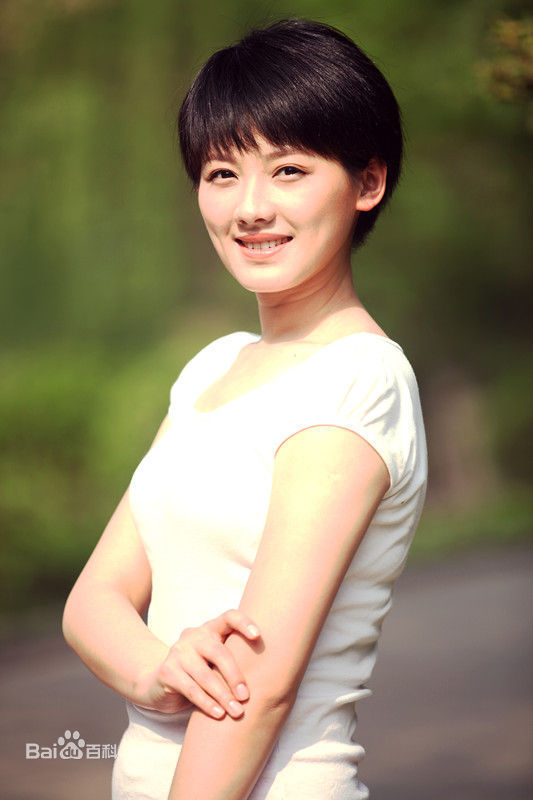 武工队传奇里边的 春梅谁演的?