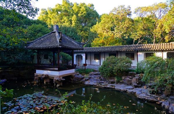 绝怜人镜无车马绝怜什么意思?_360问答