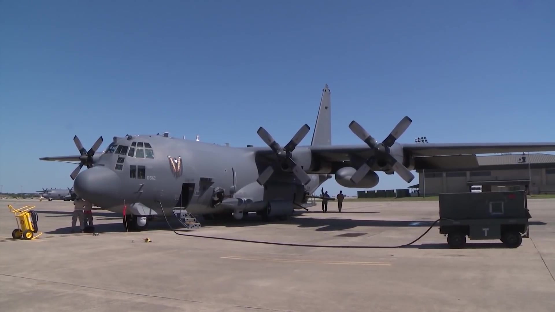 ac-130空中炮艇,看美军小哥哥如何操作死亡收割机